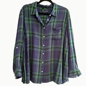 Tommy Hilfiger plaid blouse with tab sleeves.